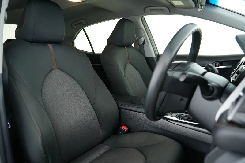 
								2020 Toyota Camry Hybrid Ascent Auto full									