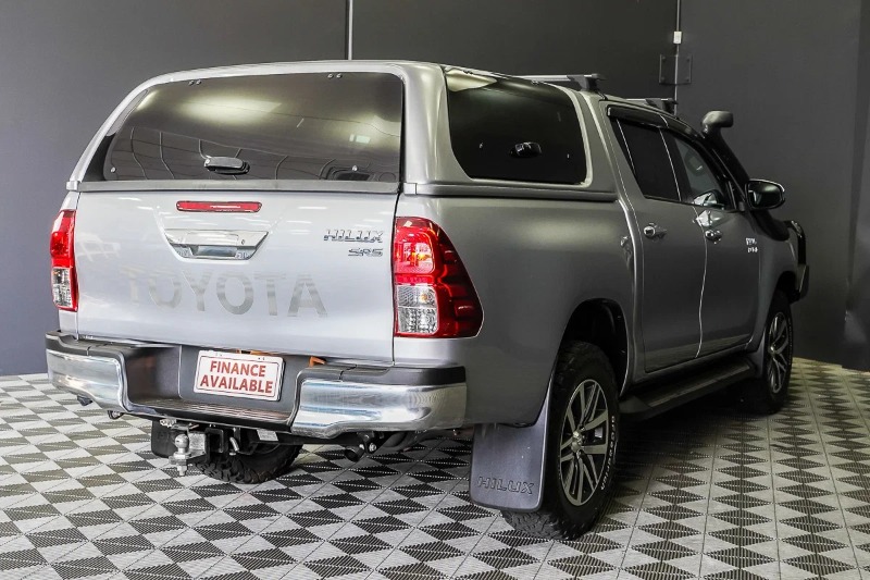 
								2018 Toyota Hilux SR5 Auto 4×4 Double Cab full									