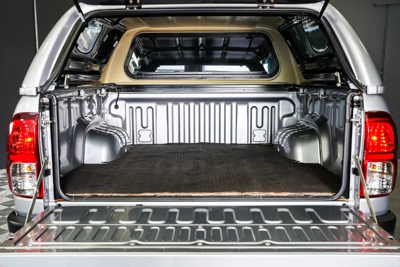 
								2018 Toyota Hilux SR5 Auto 4×4 Double Cab full									