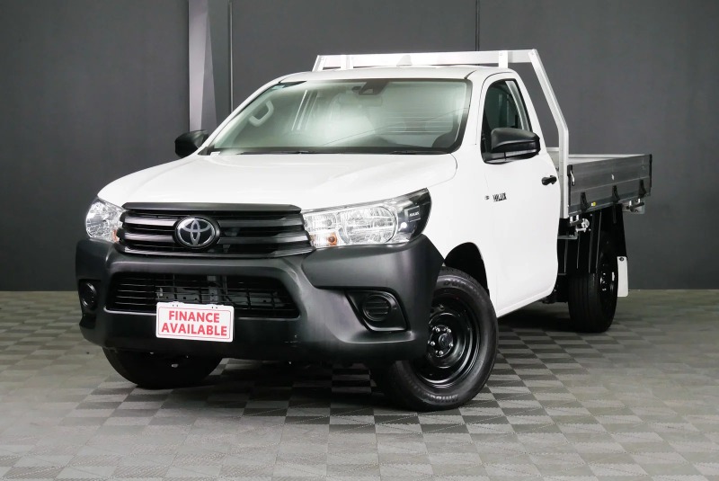
								2025 Toyota Hilux Workmate Manual 4×2 full									