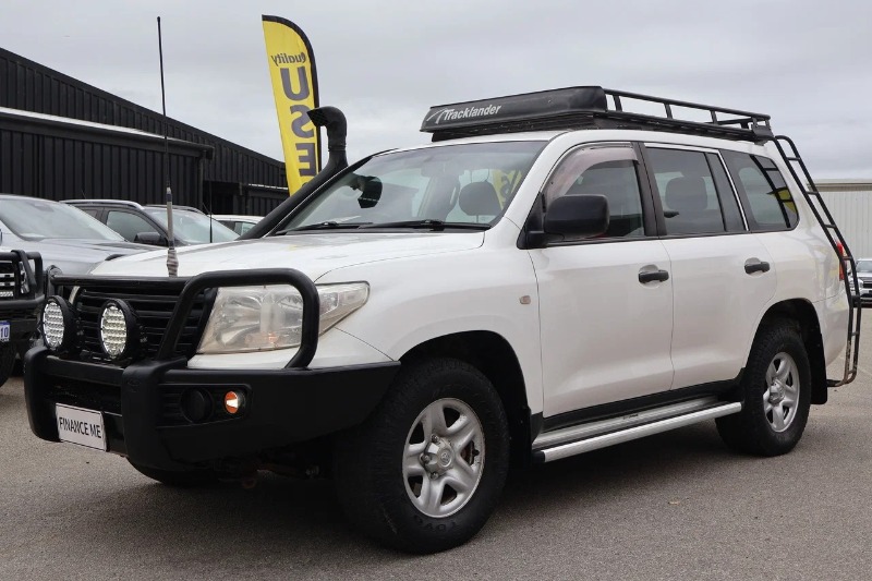 
								2014 Toyota Landcruiser GX Sports Automatic full									