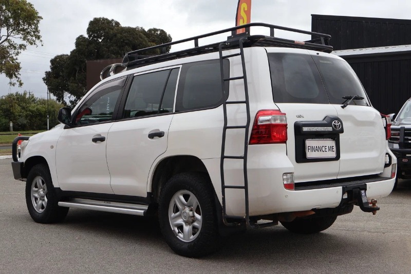 
								2014 Toyota Landcruiser GX Sports Automatic full									