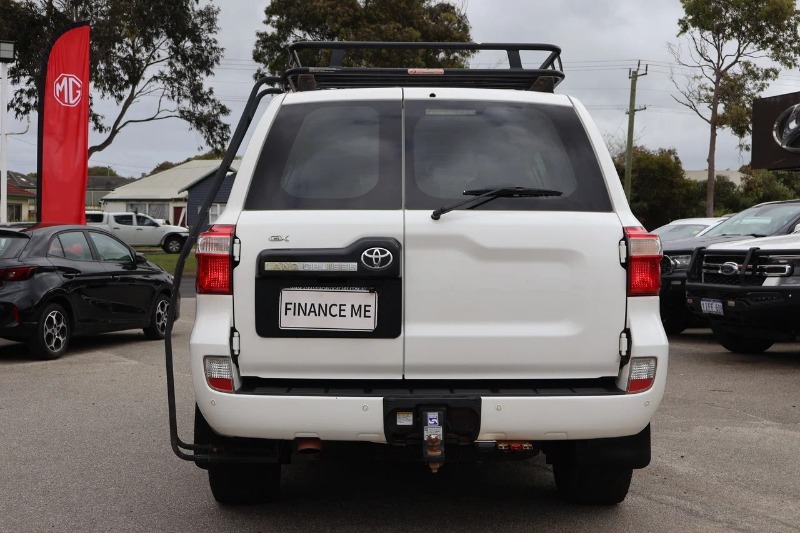 
								2014 Toyota Landcruiser GX Sports Automatic full									