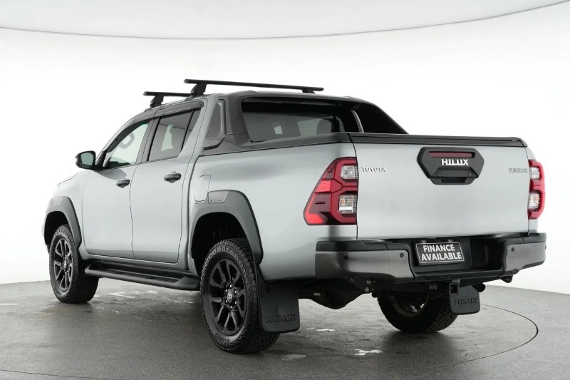 
								2021 Toyota Hilux Rogue Auto 4×4 Double Cab full									