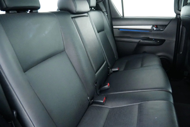 
								2021 Toyota Hilux Rogue Auto 4×4 Double Cab full									