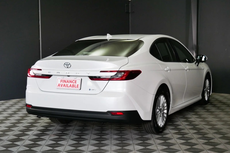 
								2025 Toyota Camry Hybrid Ascent Auto full									