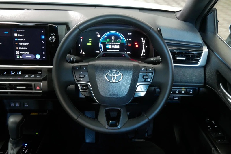 
								2025 Toyota Camry Hybrid Ascent Auto full									