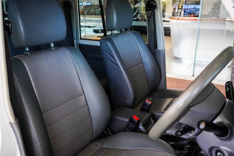 
								2020 Toyota Landcruiser Workmate Manual 4×4 Double Cab full									