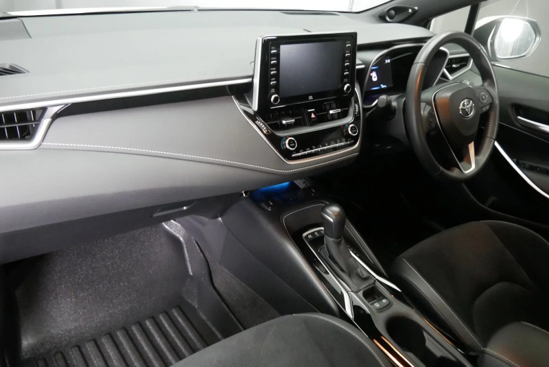 
								2022 Toyota Corolla ZR Hybrid Auto full									