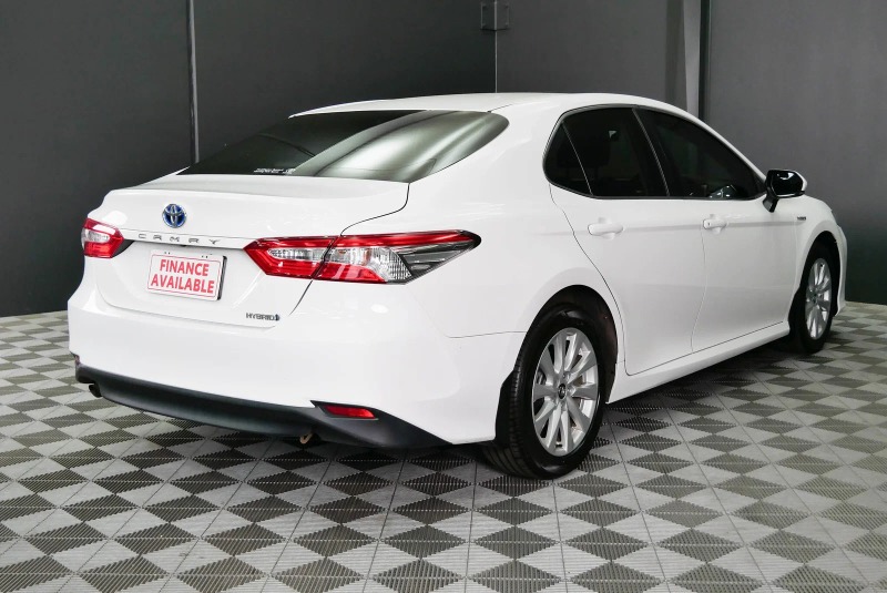 
								2018 Toyota Camry Hybrid Ascent Auto full									