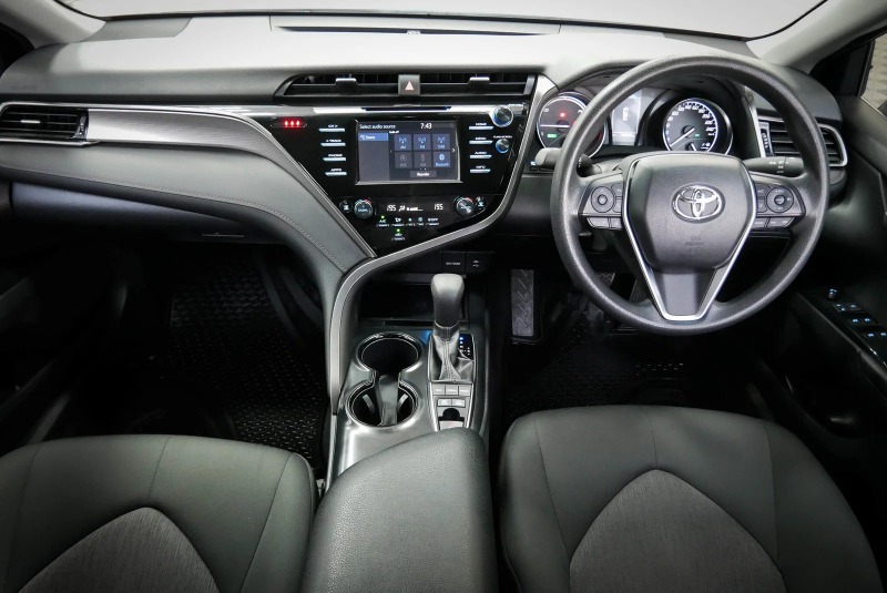 
								2018 Toyota Camry Hybrid Ascent Auto full									
