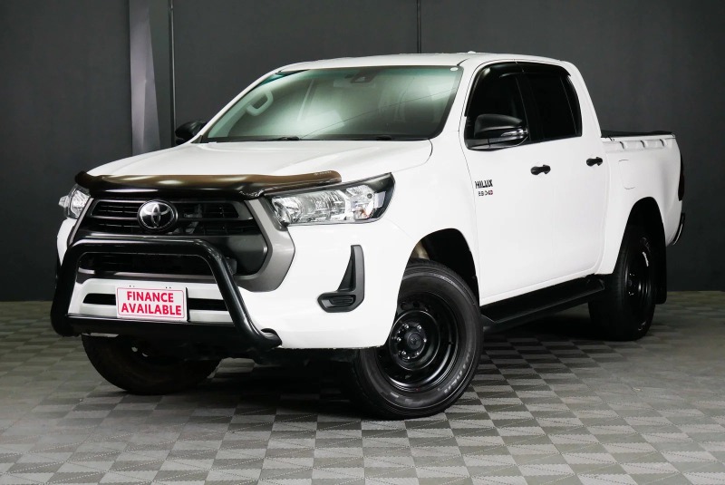 
								2022 Toyota Hilux SR Hi-Rider Manual 4×2 Double Cab full									