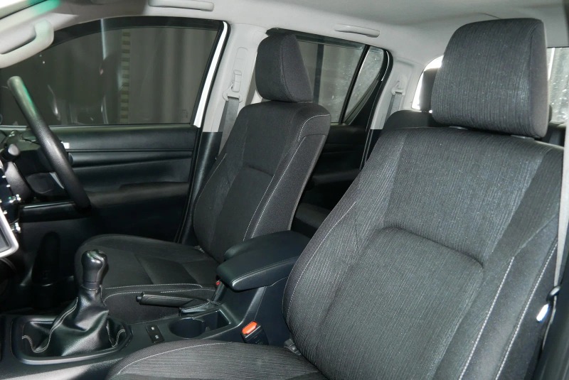 
								2022 Toyota Hilux SR Hi-Rider Manual 4×2 Double Cab full									