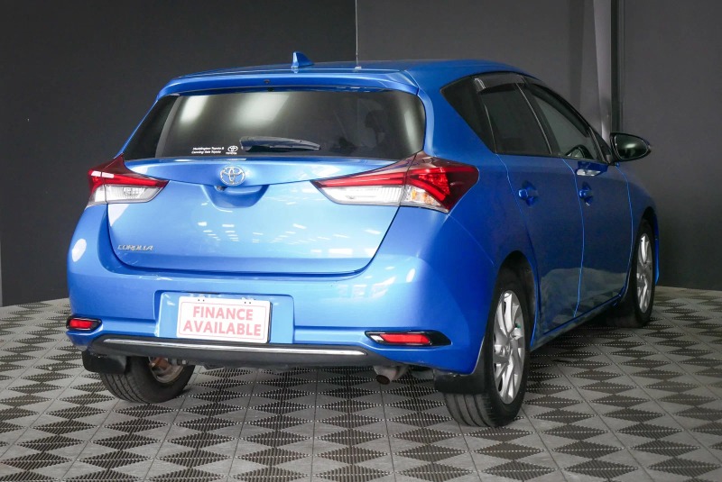 
								2015 Toyota Corolla Ascent Sport Auto full									