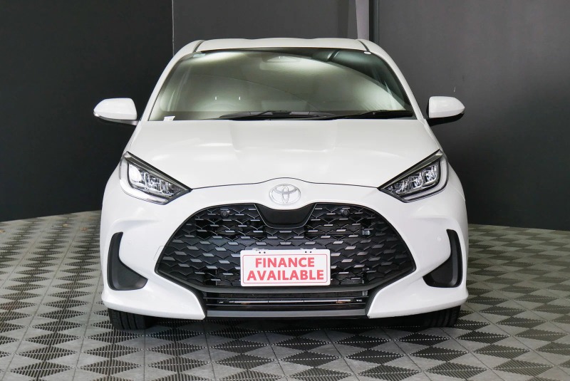 
								2025 Toyota Yaris SX Hybrid Auto full									