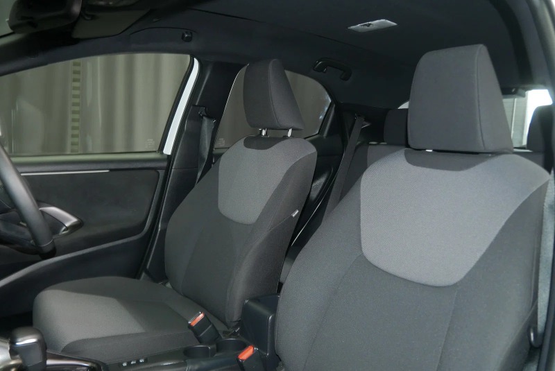 
								2025 Toyota Yaris SX Hybrid Auto full									