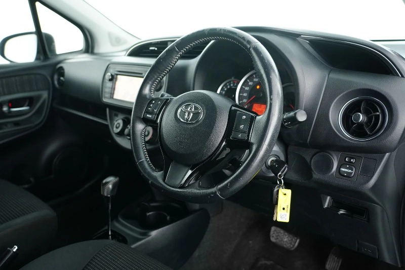 
								2019 Toyota Yaris SX Auto full									