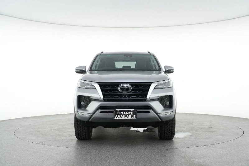 
								2023 Toyota Fortuner Crusade Auto 4×4 full									