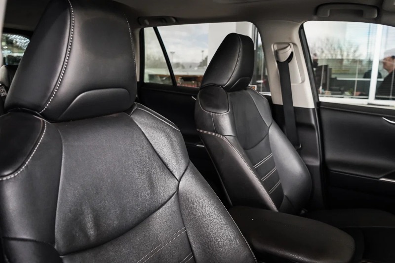 
								2020 Toyota RAV4 Hybrid Cruiser Auto eFour full									