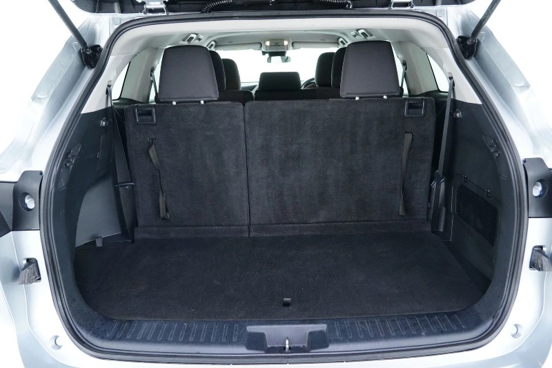
								2023 Toyota Kluger GX Auto 2WD full									