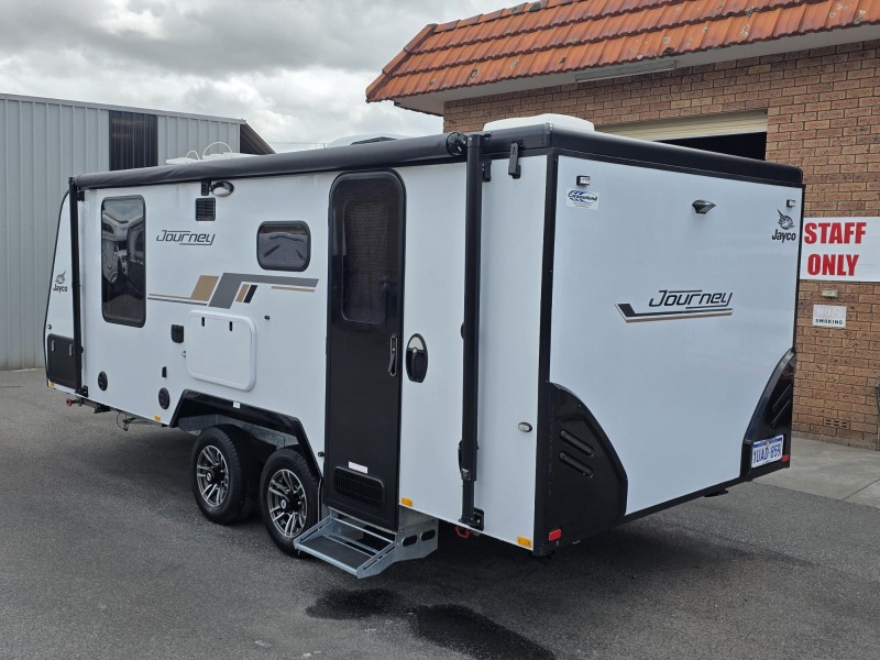 
								2024 JAYCO JOURNEY POP TOP SEMI OFF-ROAD CARAVAN full									