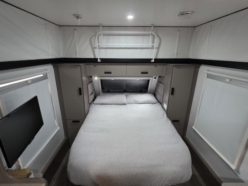
								2024 JAYCO JOURNEY POP TOP SEMI OFF-ROAD CARAVAN full									