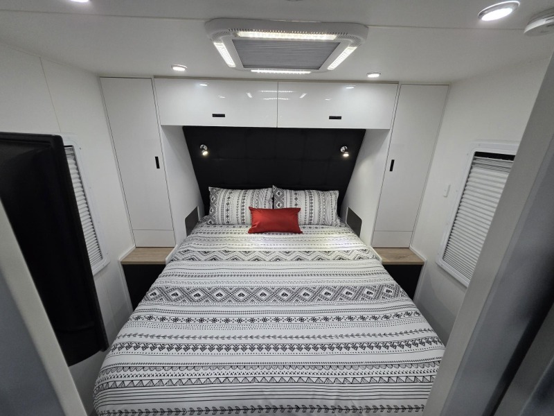 
								2021 NETWORK RV 216 REAR CLUB TERRAIN TUFF OFF-ROAD CARAVAN full									