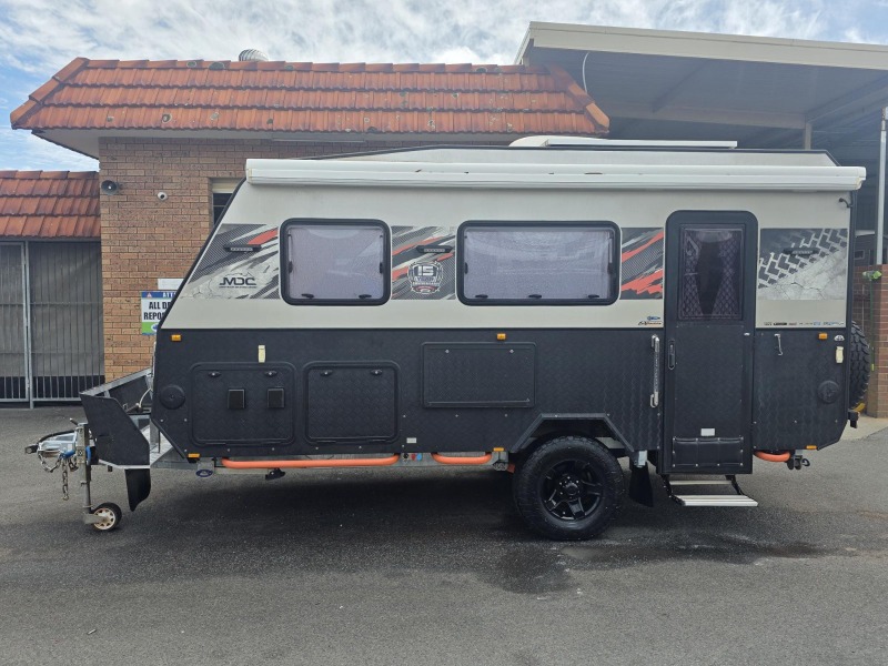 
								2022 MDC XT16HR OFF-ROAD HYBRID FAMILY 2 x BUNK CARAVAN WITH ELECTRIC AWNING – 15th ANNIVERSARY full									
