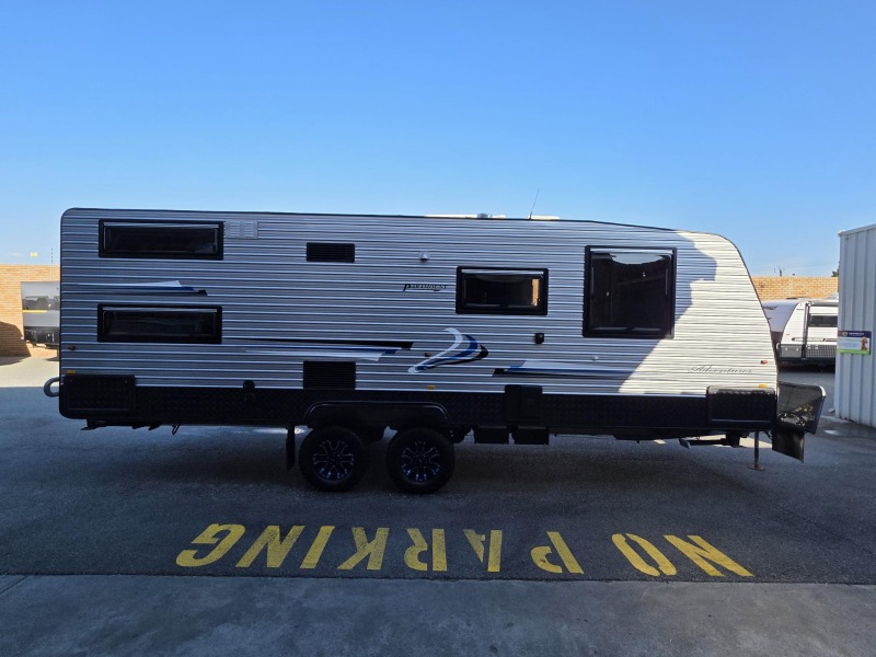 
								2015 PARAMOUNT ADVENTURER FAMILY TWIN BUNK OFF-ROAD CARAVAN full									