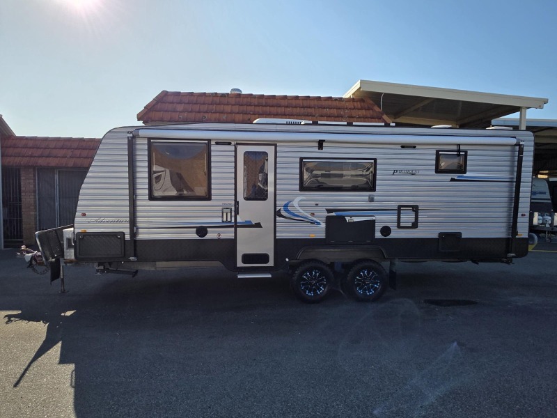 
								2015 PARAMOUNT ADVENTURER FAMILY TWIN BUNK OFF-ROAD CARAVAN full									