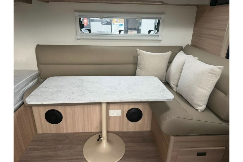 
								2026 Jayco EXPANDA POPTOP 17.56-2.OB.EX-MY26 full									