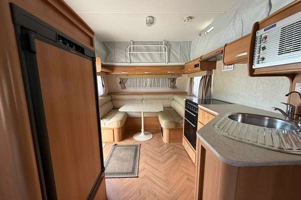 
								2009 Jayco STERLING POPTOP TOURING full									