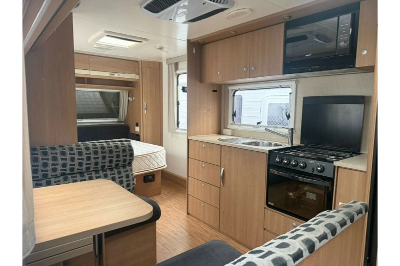 
								2014 Jayco STARCRAFT 19.61-2.OB.14SC full									