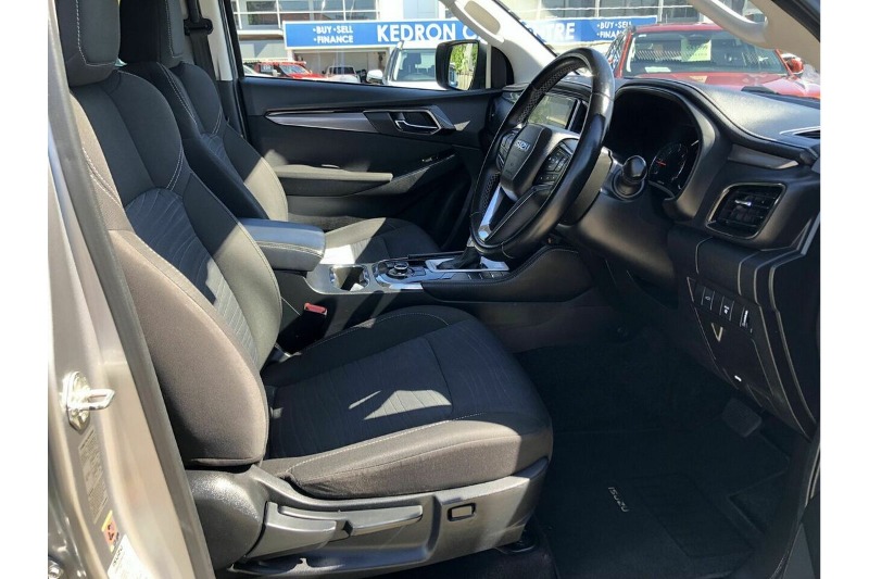 
								Isuzu MU-X LS-U (2021) full									