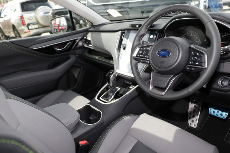 
								Subaru Outback AWD Sport XT 6GEN (2025) full									