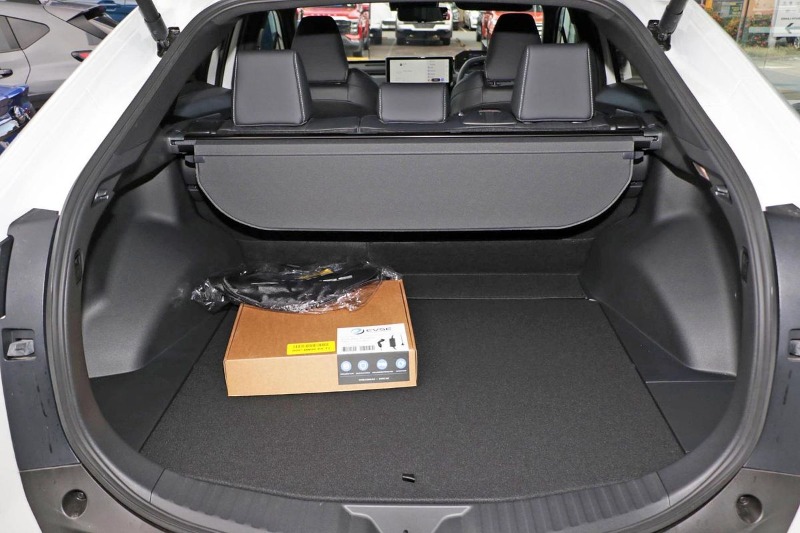 
								Subaru Solterra AWD E1-1 (2025) full									