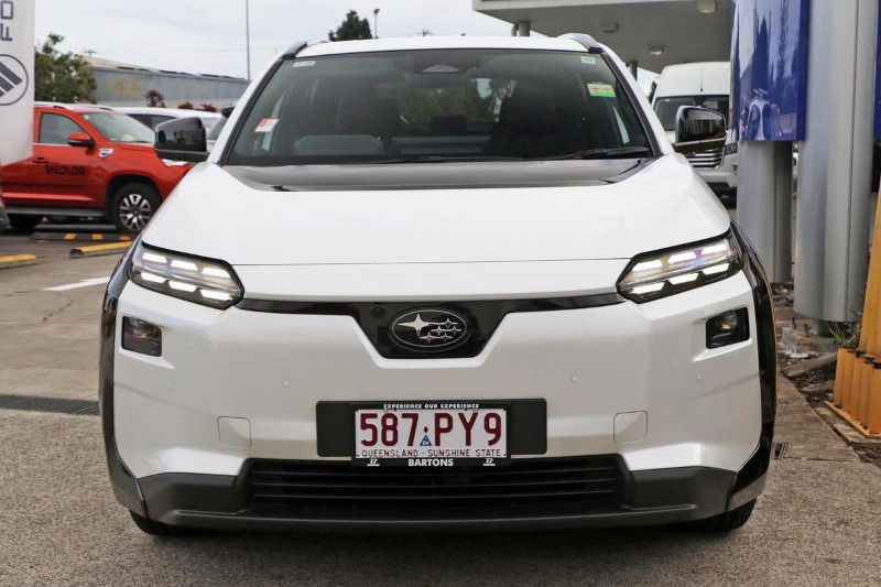 
								Subaru Solterra AWD E1-1 (2025) full									