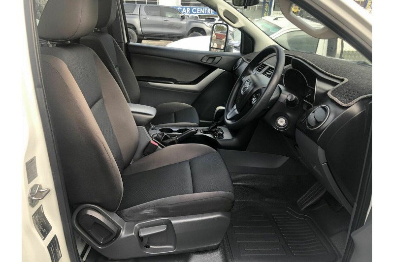 
								Mazda BT-50 XT UR 4X4 (2016) full									