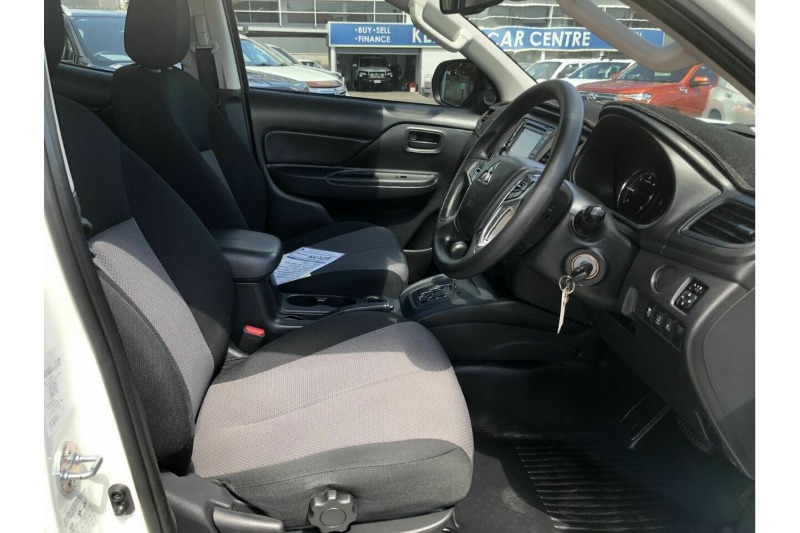 
								Mitsubishi Triton GLX MR Rear Wheel Drive (2021) full									