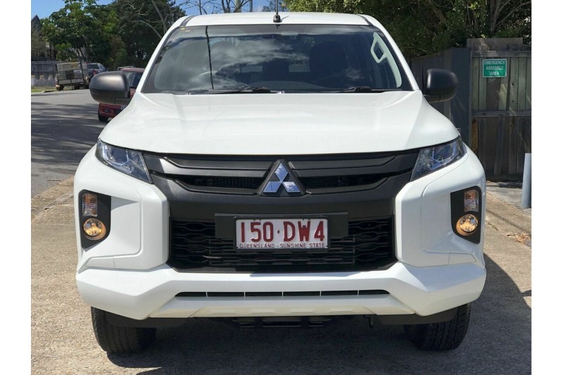 
								Mitsubishi Triton GLX MR Rear Wheel Drive (2021) full									