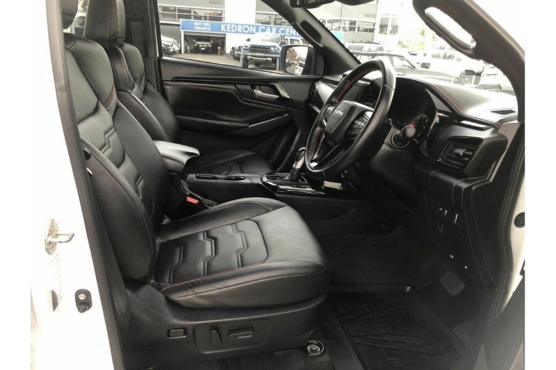 
								Isuzu D-MAX X-TERRAIN 4X4 (2023) full									