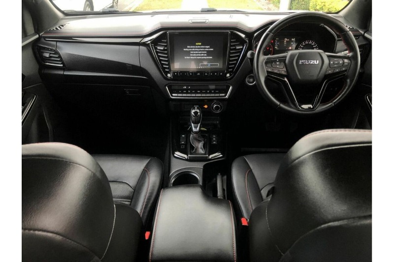 
								Isuzu D-MAX X-TERRAIN 4X4 (2023) full									