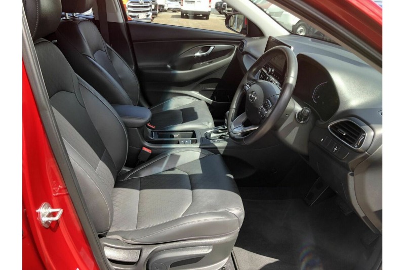 
								Hyundai i30 Elite PD.V4 (2021) full									