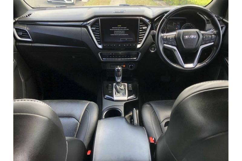 
								Isuzu D-MAX X-TERRAIN 4X4 (2021) full									