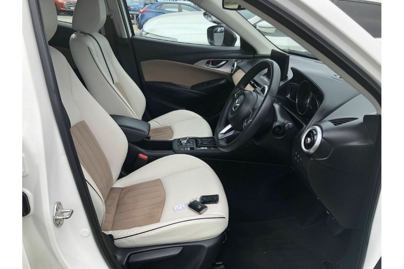 
								Mazda CX-3 G20 Evolve DK (2024) full									