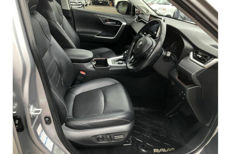 
								Toyota RAV4 Cruiser AXAH54R (2021) full									