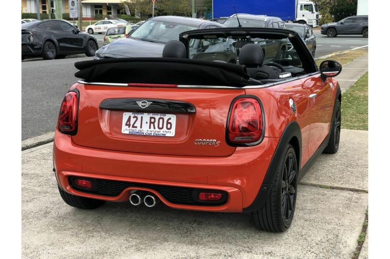 
								MINI Convertible Cooper S F57 LCI (2018) full									