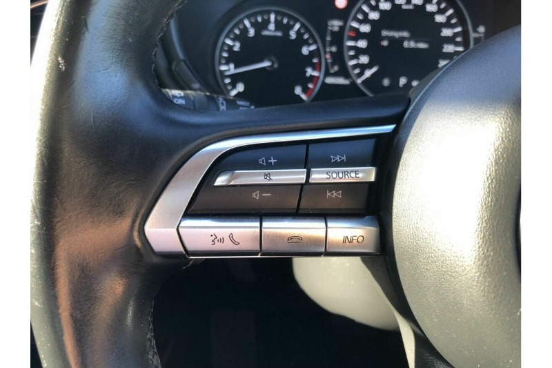 
								Mazda CX-30 G25 Touring DM Series (2021) full									