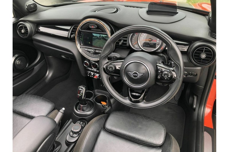 
								MINI Convertible Cooper S F57 LCI (2018) full									