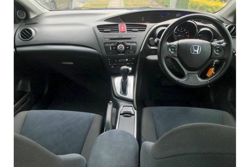 
								Honda Civic VTi-S 9th Gen (2013) full									